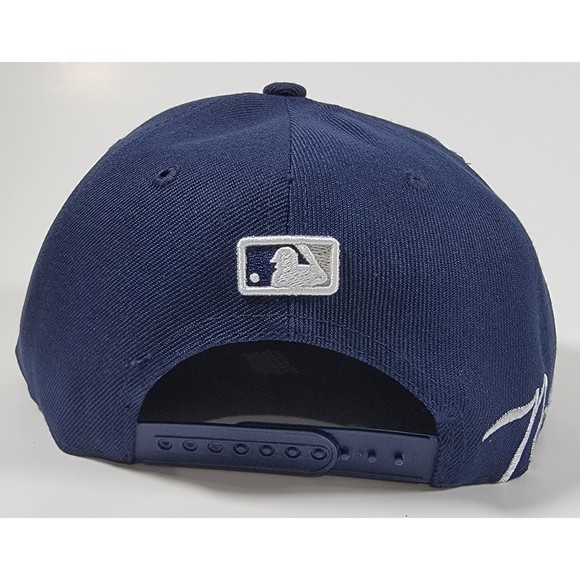 New York Yankees MLB Blue Snapback Cap Side Split City and Team Pride Hat - Picture 4 of 7